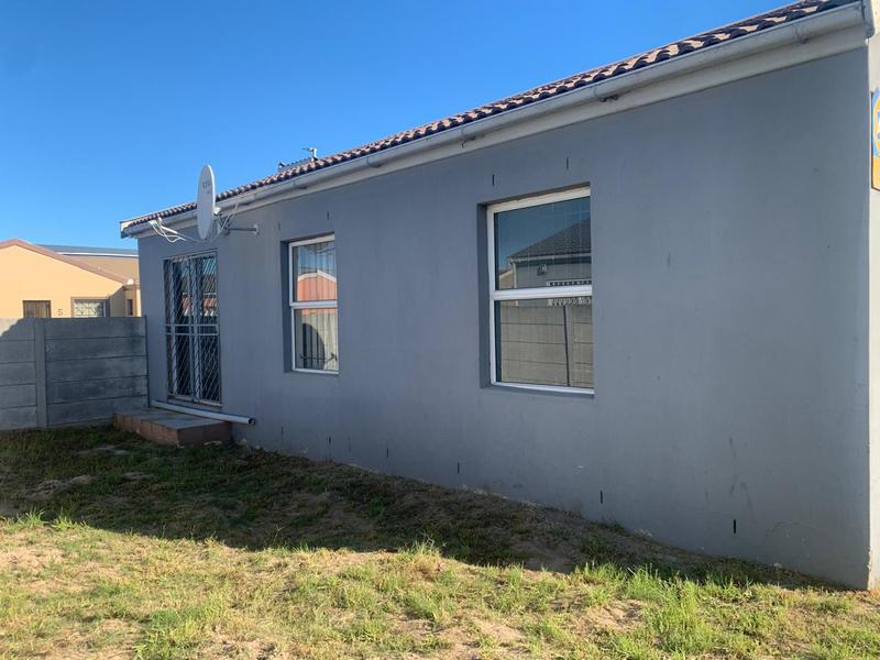 3 Bedroom Property for Sale in Silwood Heights Western Cape